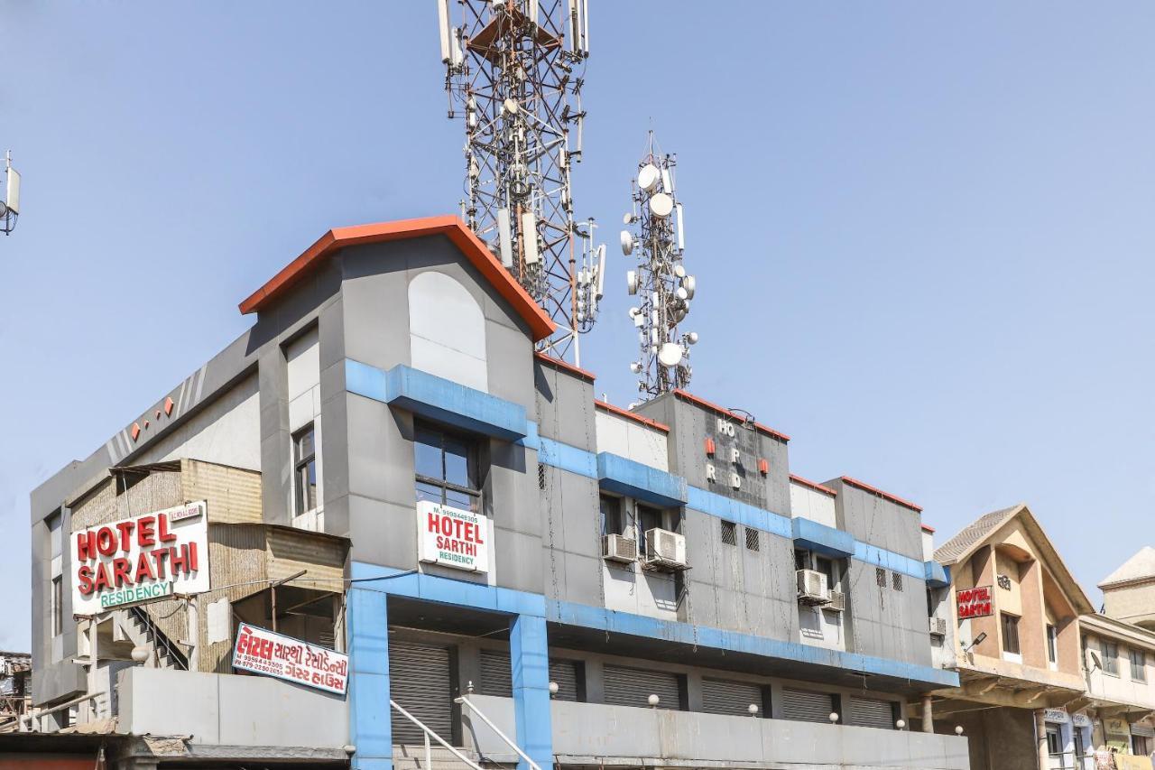 Oyo 69877 Hotel Sarthi Residency Ahmedabad Esterno foto